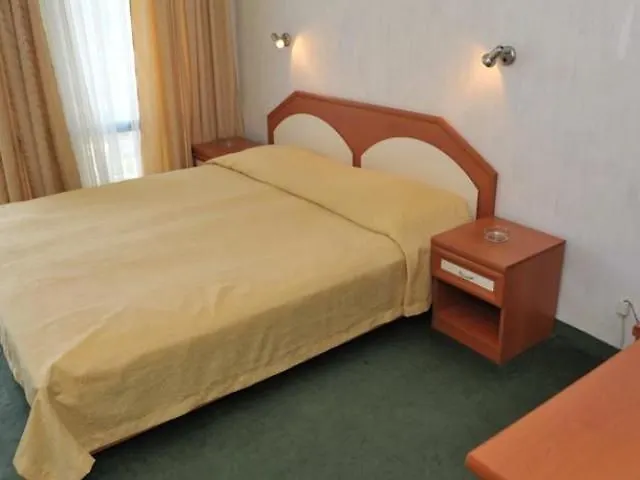 则菲尔酒店 阳光海滩