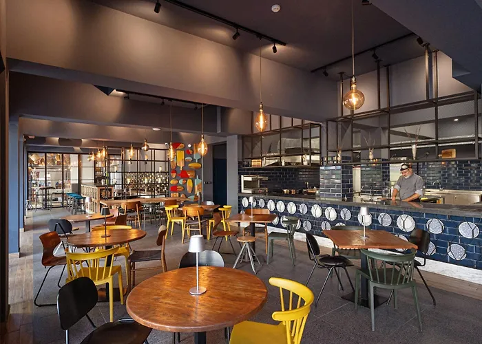 则菲尔酒店 3* 阳光海滩