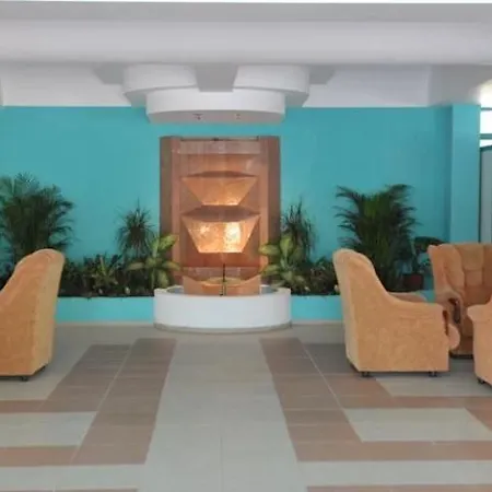 Zefir Hotel 3*