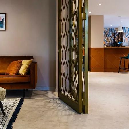 Zefir Hotel 3*