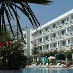 Zefir Hotel 3*