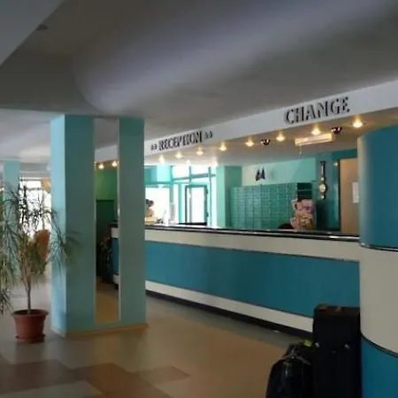 则菲尔酒店 3* 阳光海滩