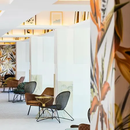 מלון Zefir סאני ביץ'